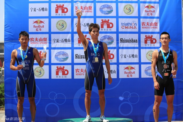 男子优秀组前三