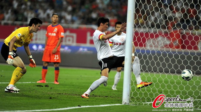 拉法捅射破门扳平比分