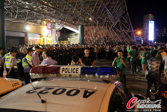 军警到场控制态势