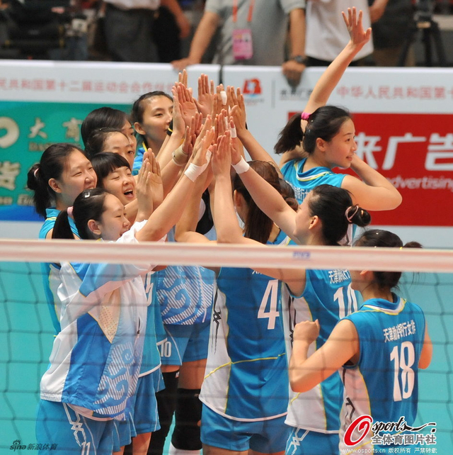 天津队庆祝胜利