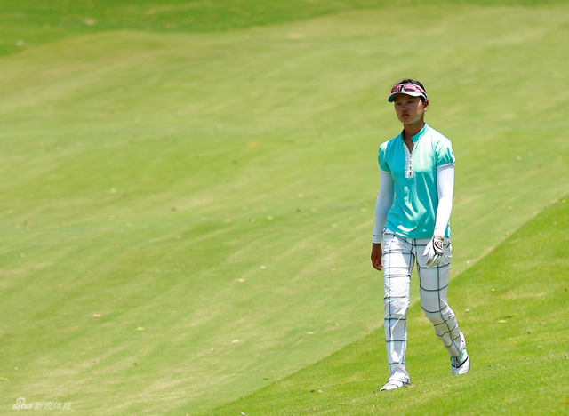 赛场上的石昱婷