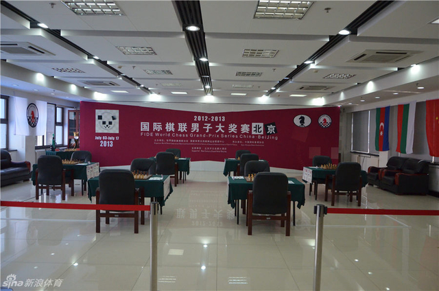 开赛前赛场一片寂静