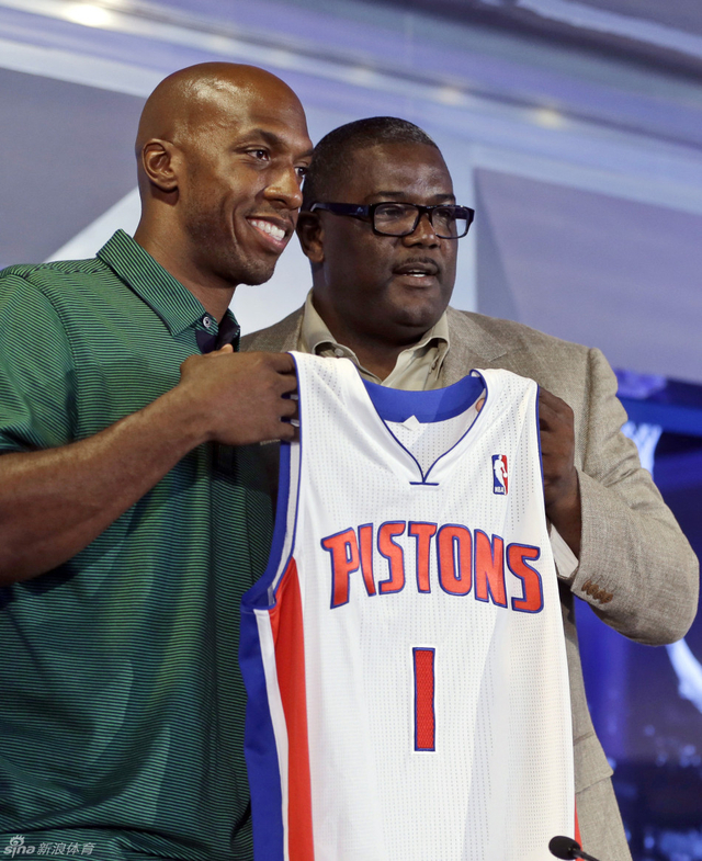 比卢普斯正式重回活塞