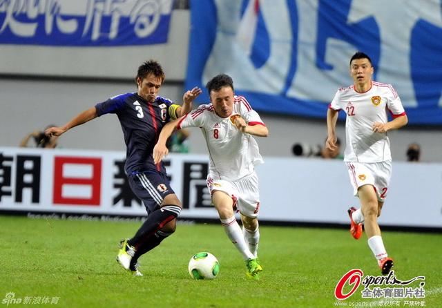 王永珀奋力拼抢