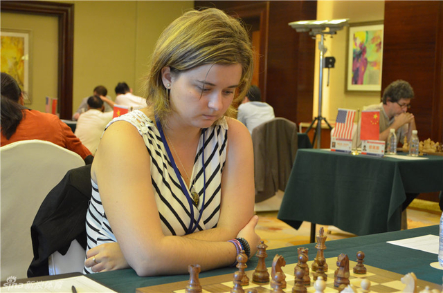 福依索咬紧牙关