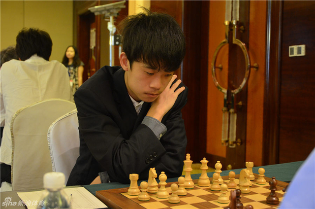 小将卢尚磊出战