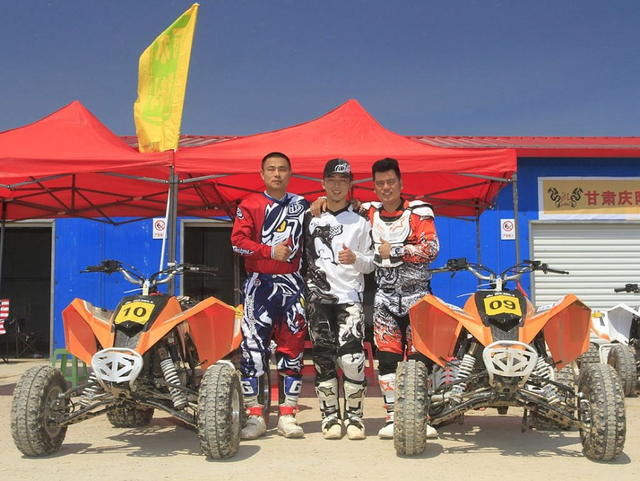 山东丽水赛车队三名队员