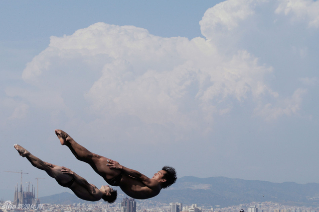 秦凯何冲完美一跳