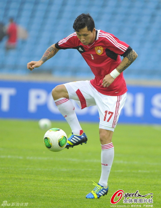 张琳芃开场热身