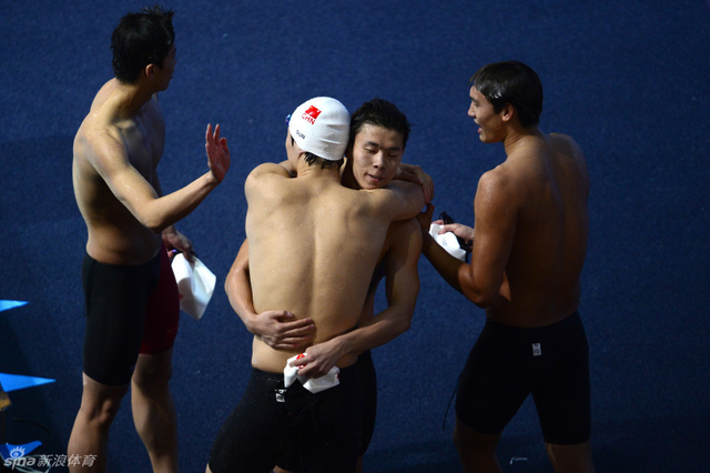 中国队员互相鼓励