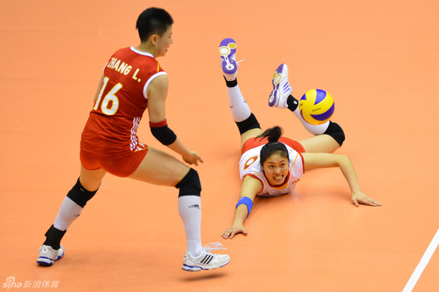 陈展救球