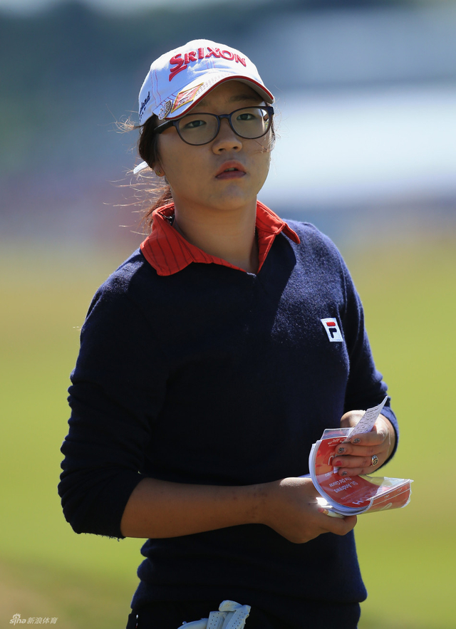 高宝璟研究击球线路