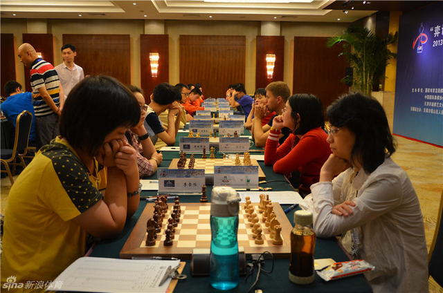 李雪怡对阵田甜