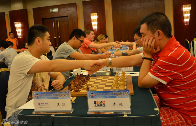 王玥与李超焦点战