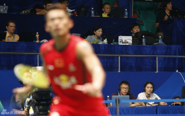 谢杏芳关注林丹一举一动