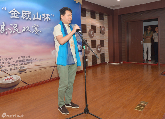 上届冠军洪智致辞