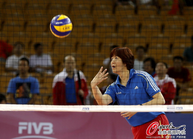 郎平也先热热身