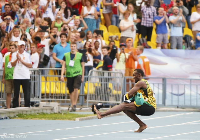 博尔特跳起了舞