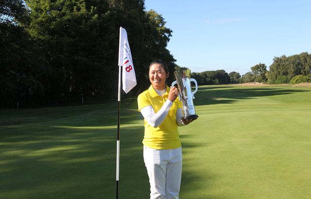 首位中国冠军选手