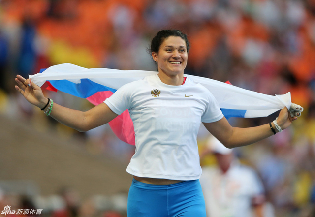 女子链球-雷森科