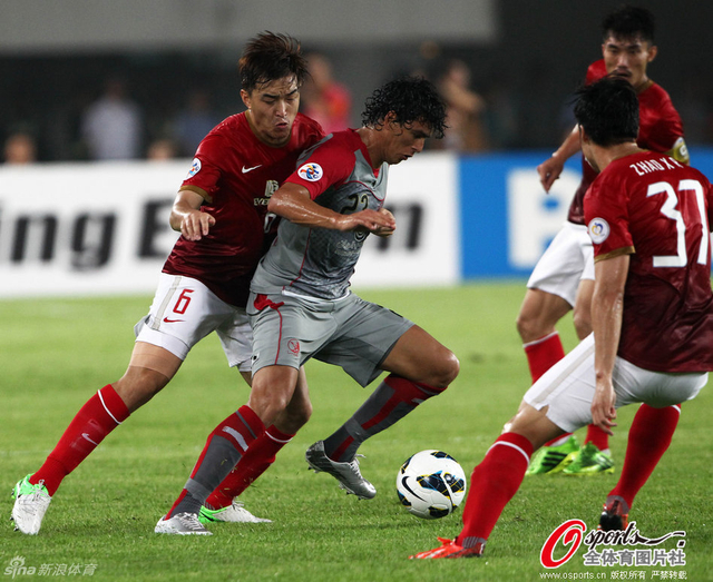 冯潇霆与赵旭日包夹对手