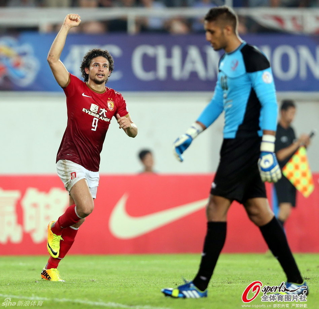 埃神破门让对方门将无奈