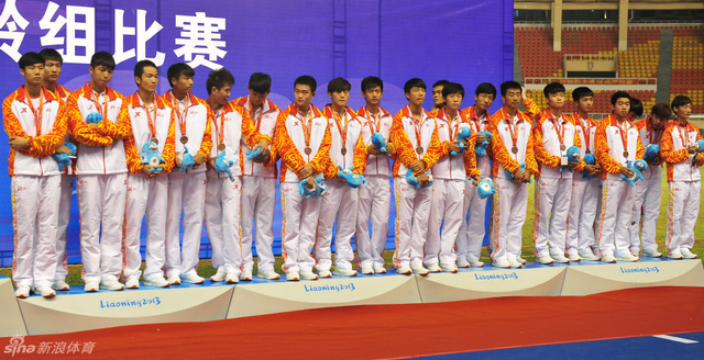 湖北队员在领奖台上