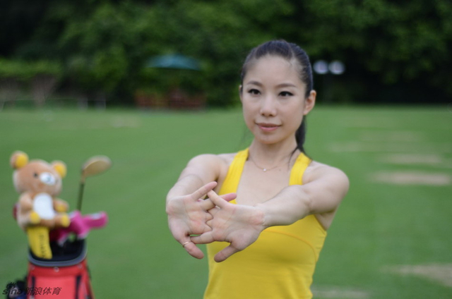 高尔夫热身动作第二式