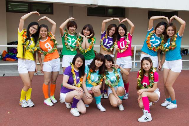 阿里巴巴足球宝贝