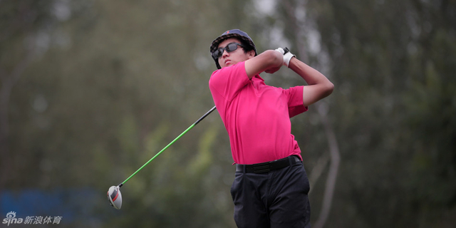 窦泽成在比赛中