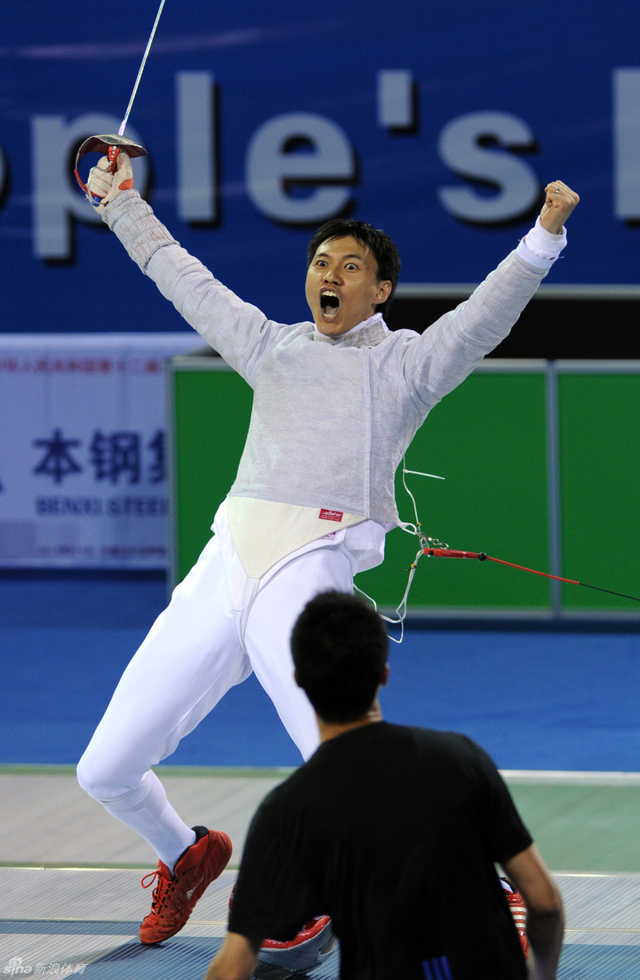 江苏击剑选手仲满