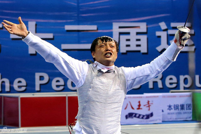 安徽击剑选手张亮亮