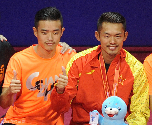 羽毛球男单林丹夺冠