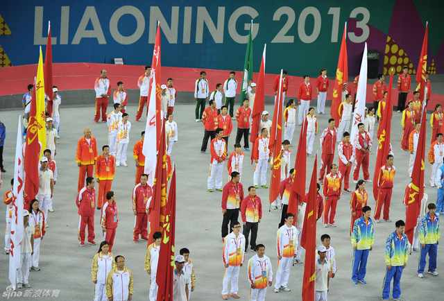 运动员代表在闭幕式现场集结