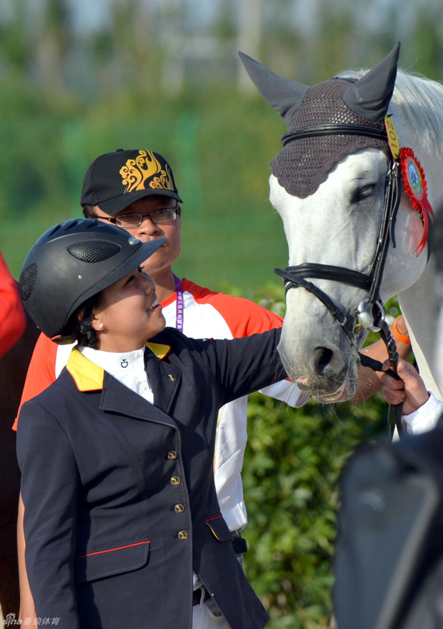 盲马Cheval du Blanca创造奇迹