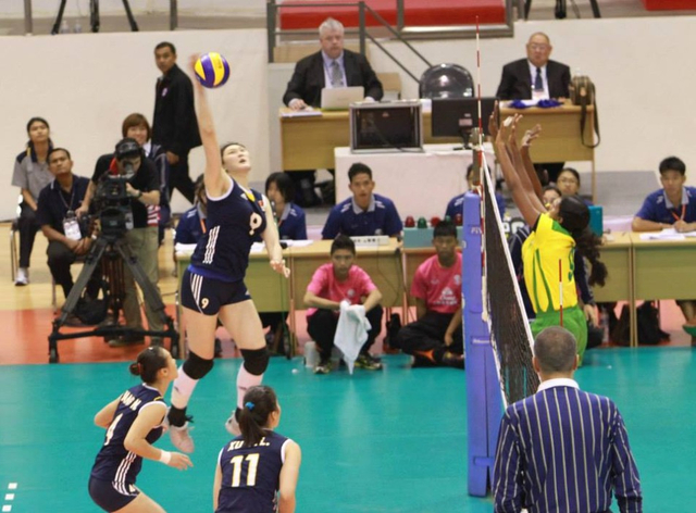 亚锦赛女排3-0印度