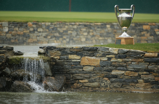 奖杯在等待它的主人