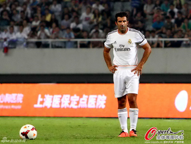 菲戈招牌任意球