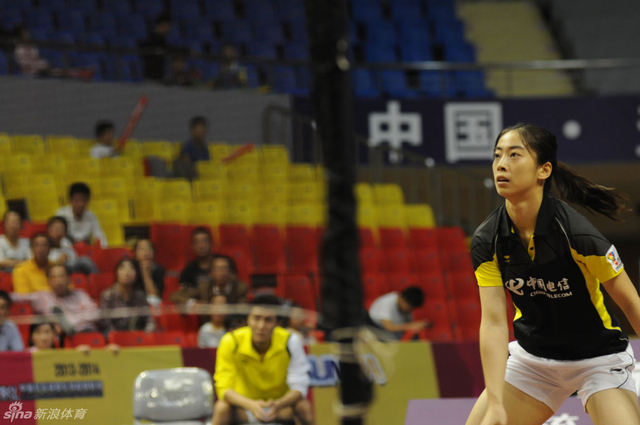 王适娴伺机而动