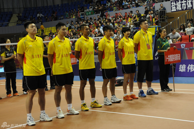 林丹现身八一队