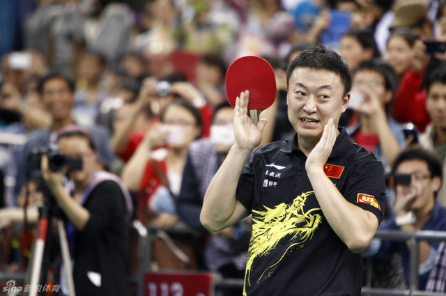 马琳在球技展示活动中