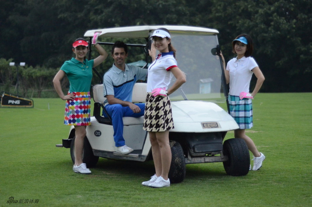 杨教练与美女选手