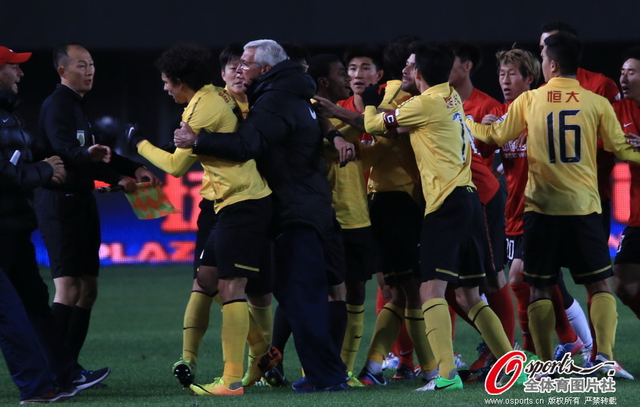 里皮上前保住埃神