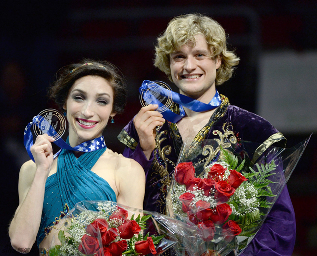 戴维斯/怀特冰舞折桂