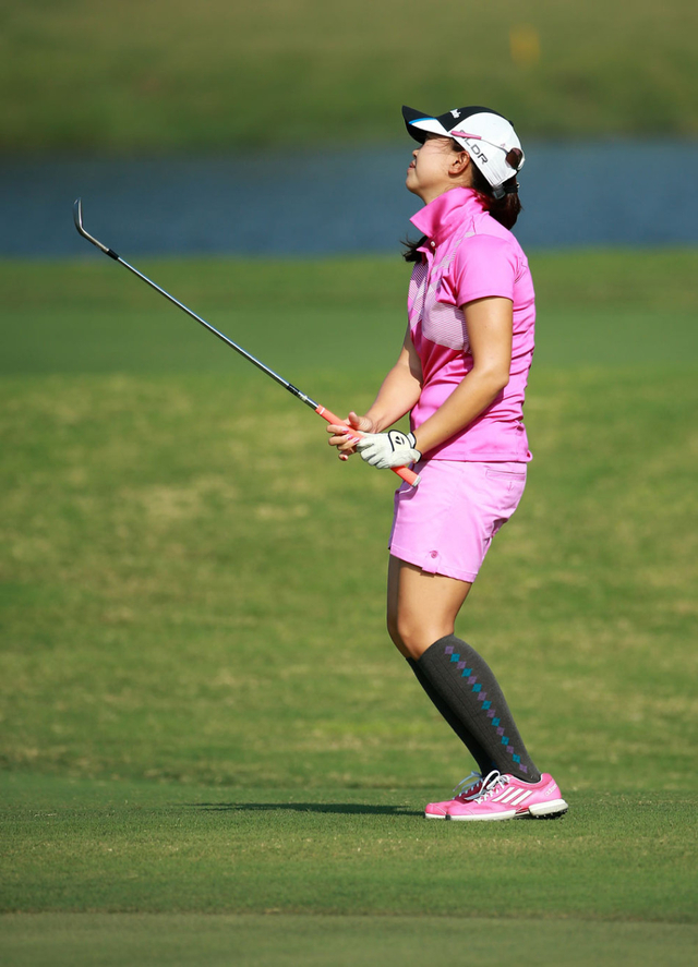 黎佳韵险些切进