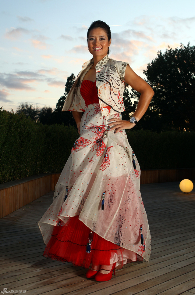 2011总决赛李娜优雅端庄演绎东方之美