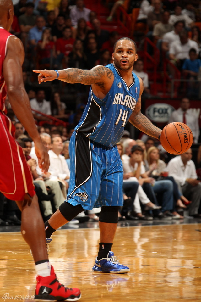 尼尔森指挥进攻