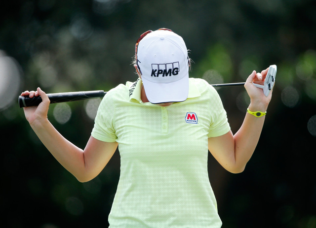 路易斯垂头丧气