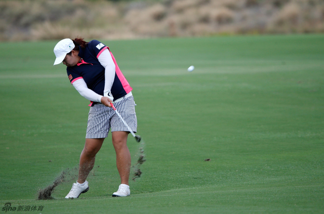 冯珊珊击球瞬间