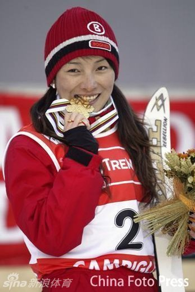 李妮娜